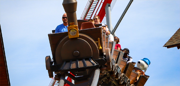 Snoopy's Racing Railway